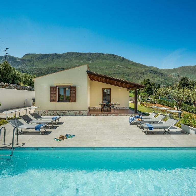 Villa Lidia con piscina privata - Villa - 6