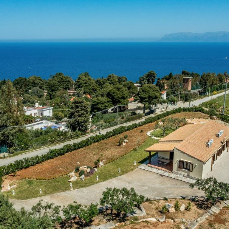 Villa Lidia con piscina privata - Villa - 9