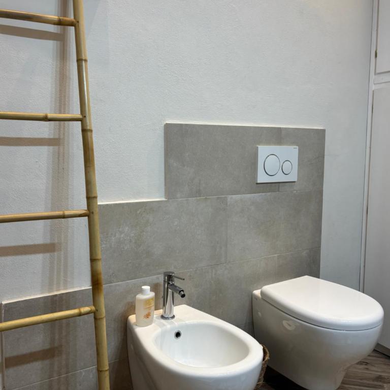 Loft Vicolo di Vallepiatta 2 min Piazza del Campo con parcheggio - Appartamento con 1 Camera da Letto - 7