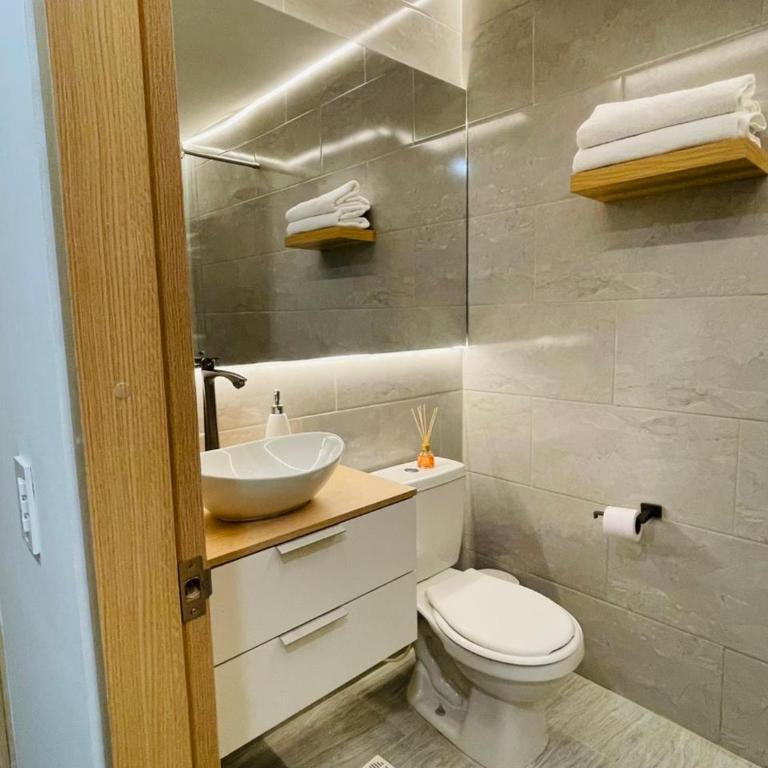 Loft Blanco de Lujo North Point Coliving - Apartamento de 1 dormitorio - 24