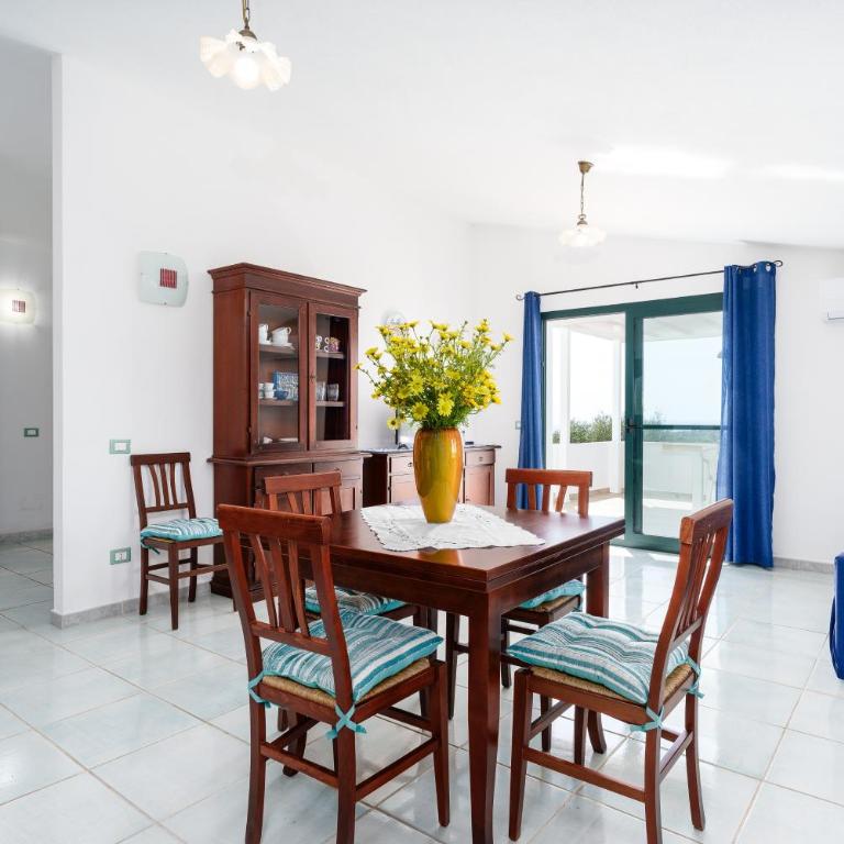 Villa Francesco con vista mare - Two-Bedroom Deluxe Apartment with Ocean View - 2