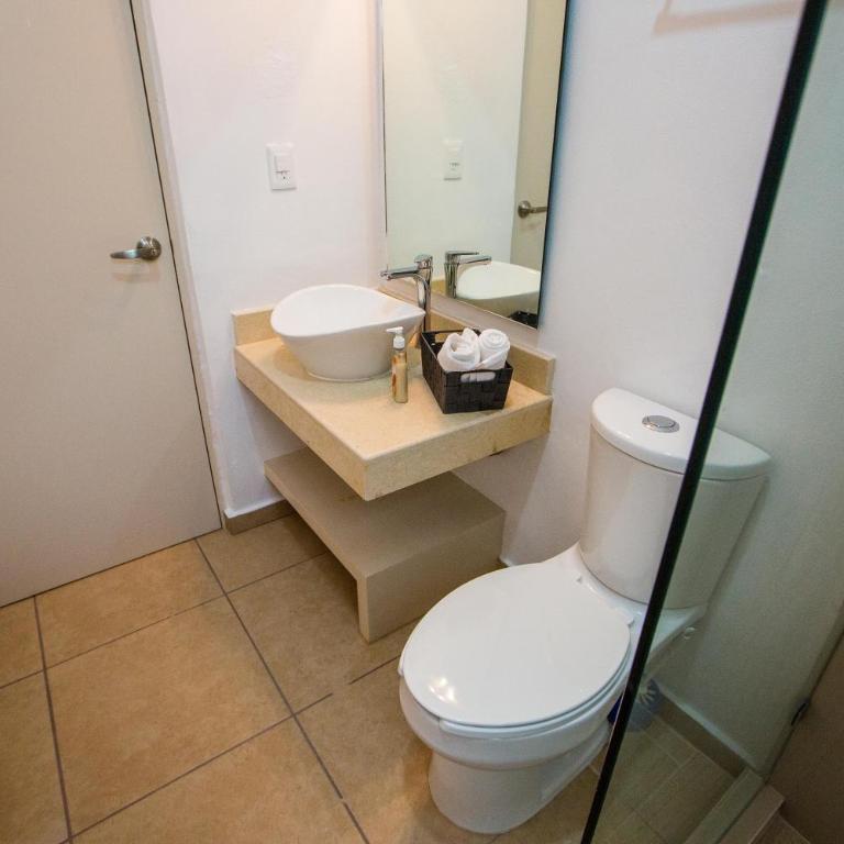 Magico s apartments and ph - Two-Bedroom Deluxe Apartment with Balcony - 8