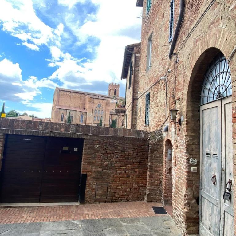 Loft Vicolo di Vallepiatta 2 min Piazza del Campo con parcheggio - Appartamento con 1 Camera da Letto - 19
