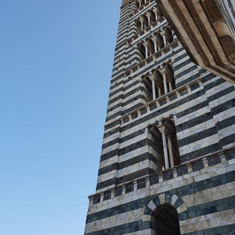 Loft Vicolo di Vallepiatta 2 min Piazza del Campo con parcheggio - Appartamento con 1 Camera da Letto - 22