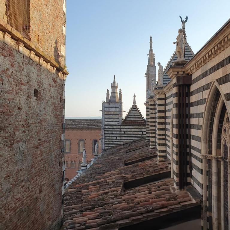 Loft Vicolo di Vallepiatta 2 min Piazza del Campo con parcheggio - Appartamento con 1 Camera da Letto - 21