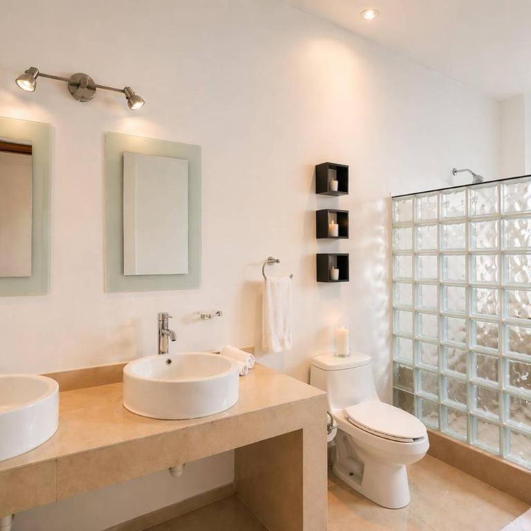 Private Pool Villa, Walk to Beach & 5th Ave - Villa - 16