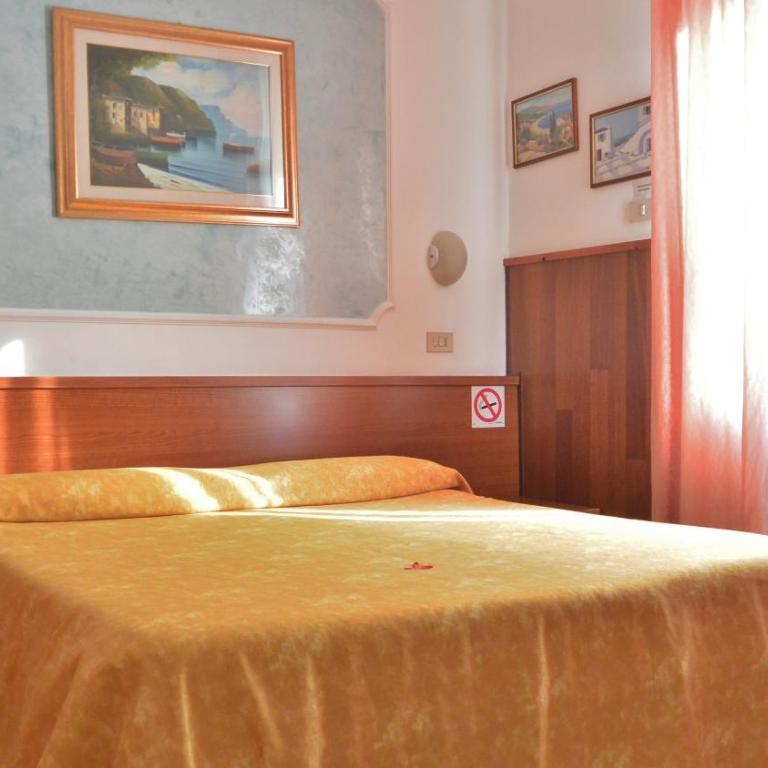 Hotel Mignon - Camera Matrimoniale/Doppia con Letti Singoli - 3