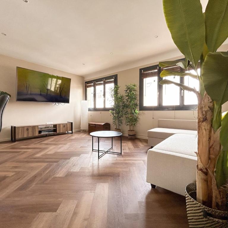 Gare SNCF Nantes & Jardin des Plantes - Two-Bedroom Apartment - 1