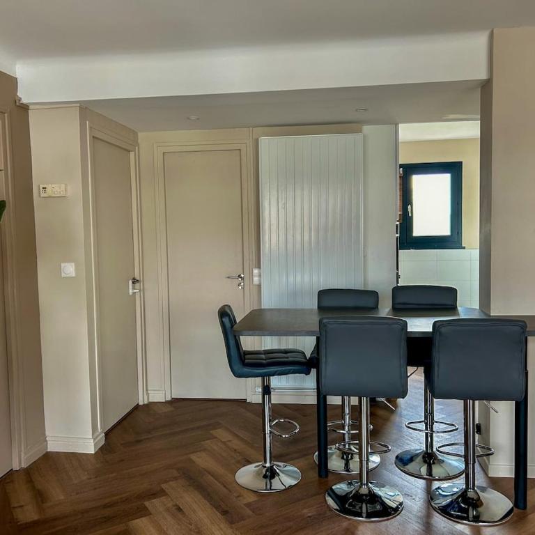 Gare SNCF Nantes & Jardin des Plantes - Two-Bedroom Apartment - 2