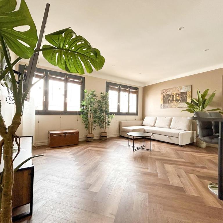 Gare SNCF Nantes & Jardin des Plantes - Two-Bedroom Apartment - 14