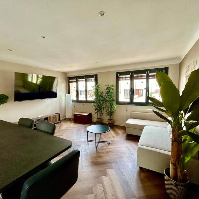 Gare SNCF Nantes & Jardin des Plantes - Two-Bedroom Apartment - 17