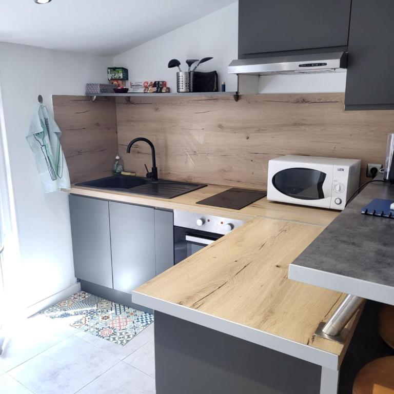 Appartement T2 - Sète centre ville - A deux pas des Halles - Apartment mit 1 Schlafzimmer - 6