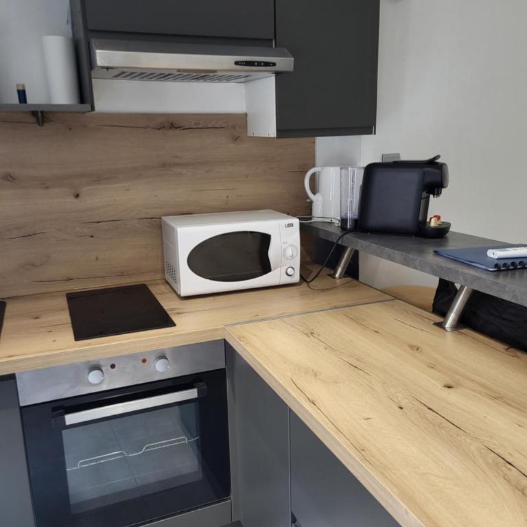 Appartement T2 - Sète centre ville - A deux pas des Halles - Apartment mit 1 Schlafzimmer - 10