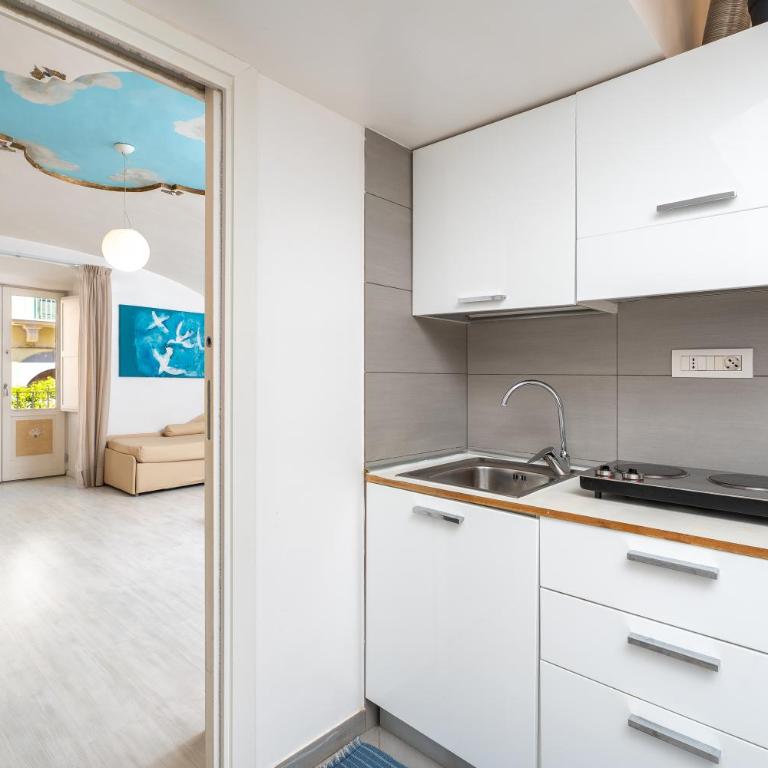 My Suite Sorrento - Appartamento Superior con 1 Camera da Letto e Balcone - 5