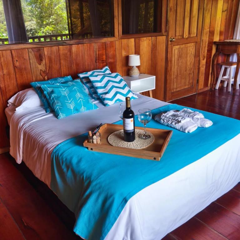 The Temple I, Mindo - Double Room with Mountain View - 9