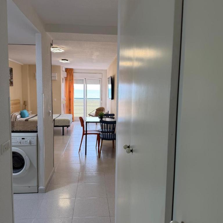 estudio en primera línea de la playa de San Antonio Cullera - One-Bedroom Apartment - 10