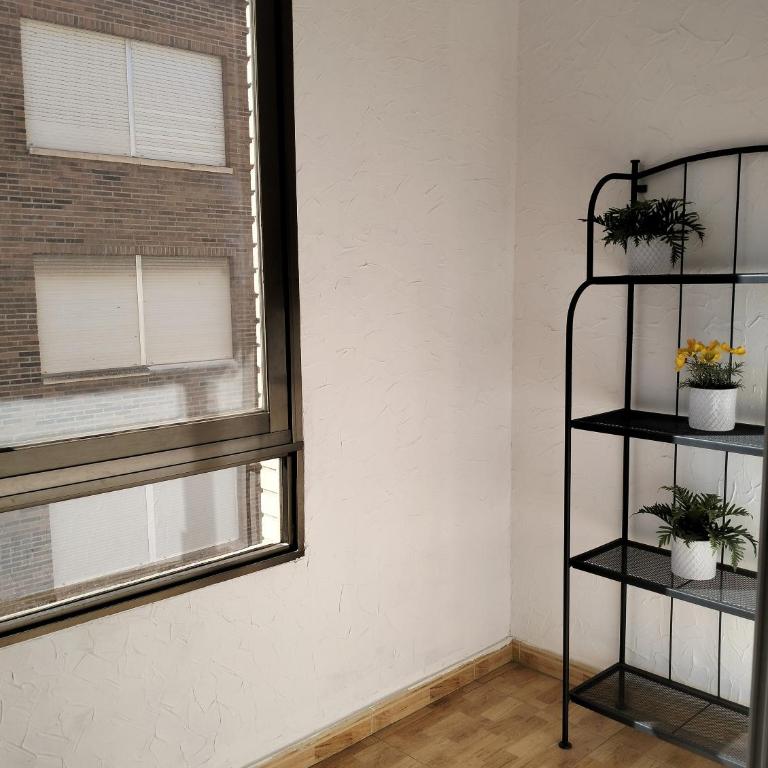 Unique Apartahotel 2-2 - Habitación Triple con ducha - 4