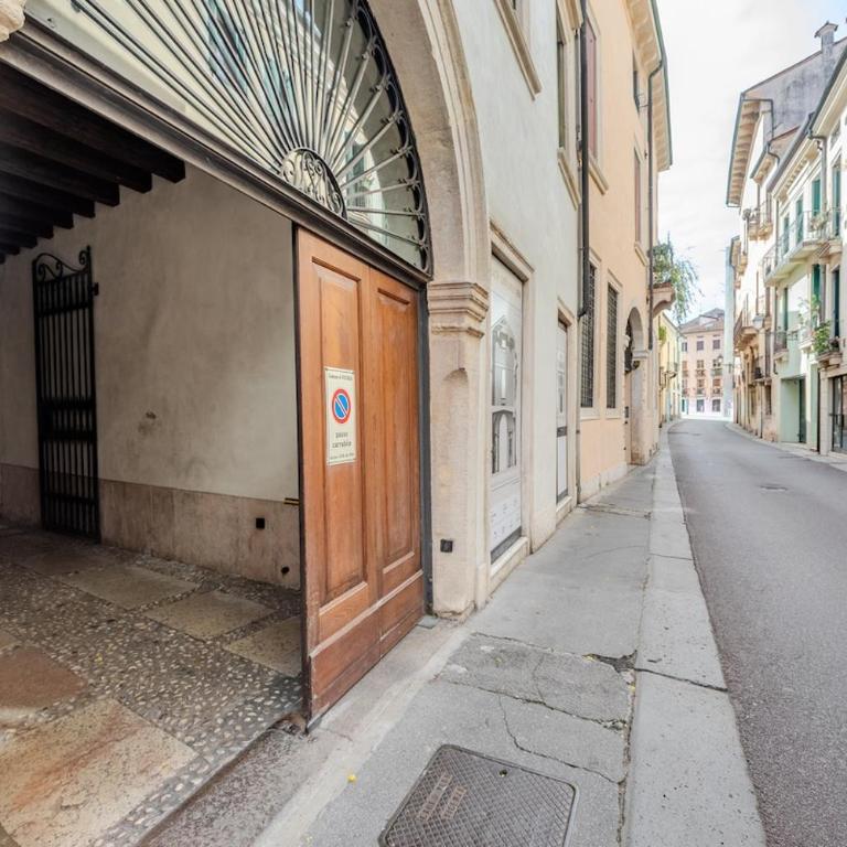 Luxury Historic Stay Vicenza Center - Appartamento con 3 Camere da Letto - 24