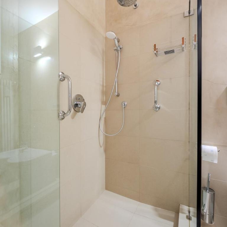 Luxury Historic Stay Vicenza Center - Appartamento con 3 Camere da Letto - 50