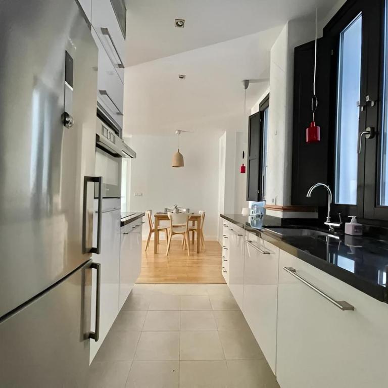 Piso Catedral - Centro Granada - Two-Bedroom Apartment - 14