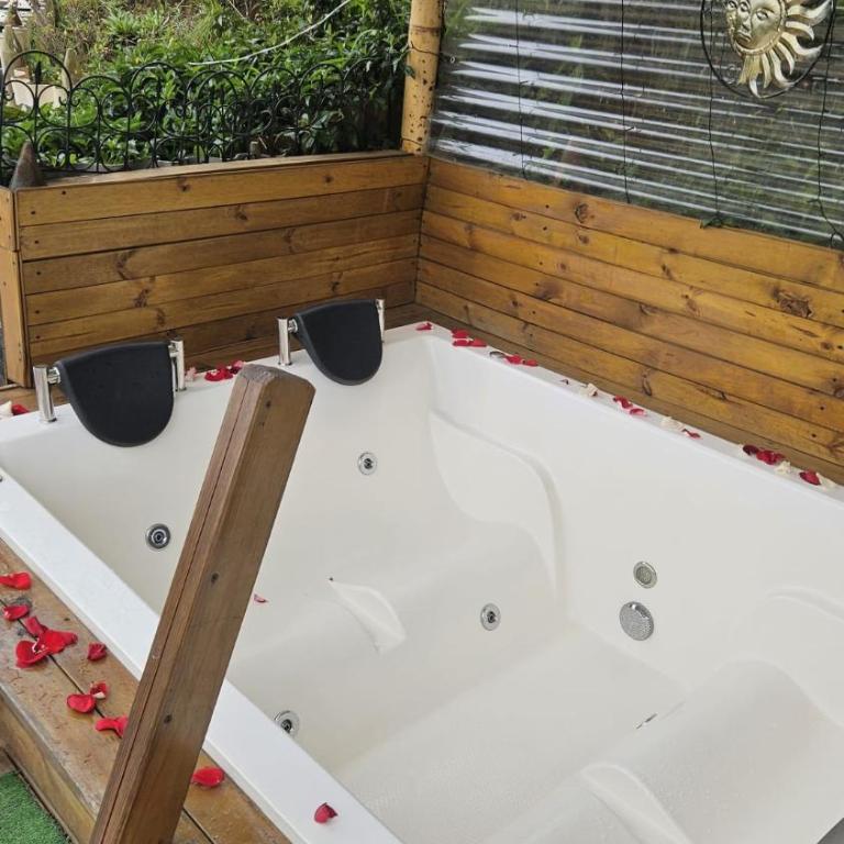 Cabaña Starka & Jacuzzi - Two-Bedroom House - 4