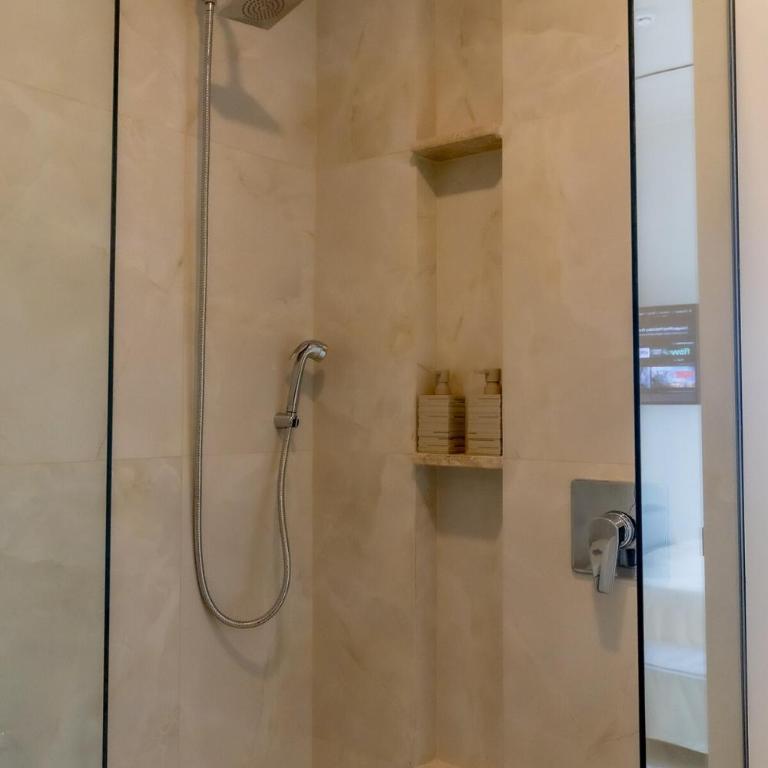 Luxury en el Piso 41 el Edificio más alto del País - Apartamento de 1 dormitorio - 23