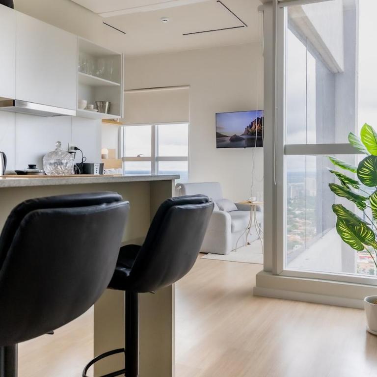 Luxury en el Piso 41 el Edificio más alto del País - Apartamento de 1 dormitorio - 24
