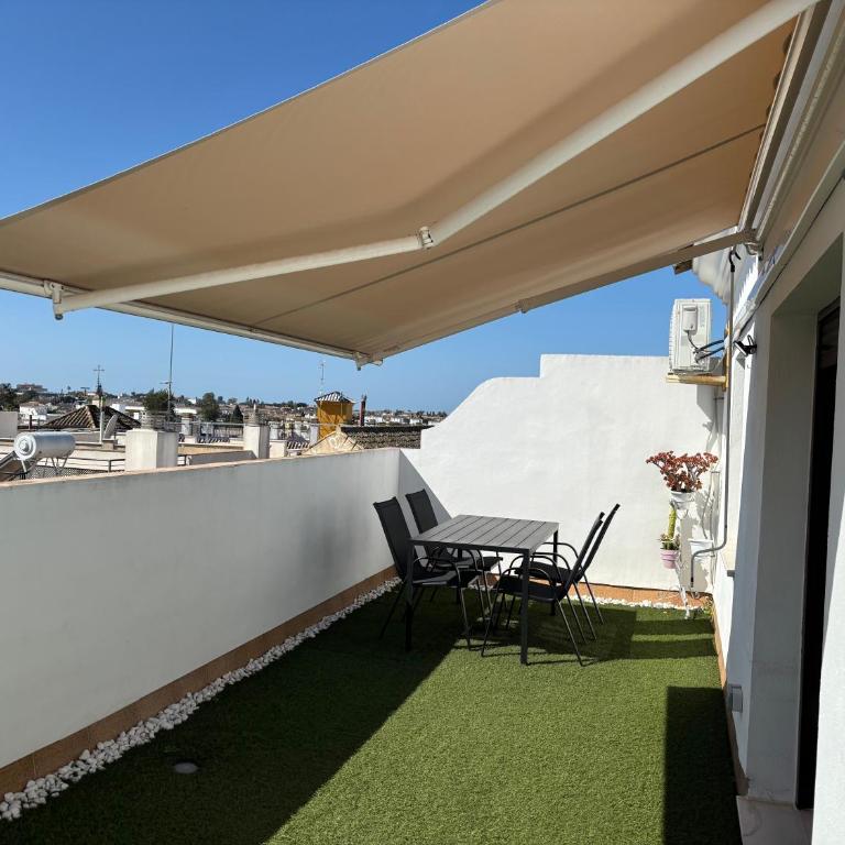 Ático luminoso con terraza privada - Apartamento de 2 dormitorios - 20