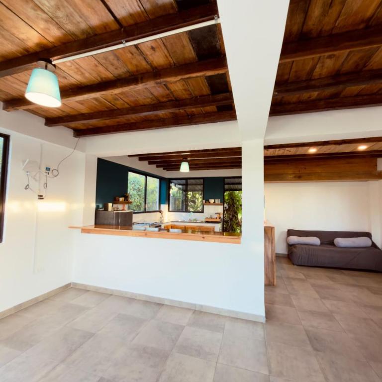 Casa de los Tucanes - Two-Bedroom House - 11