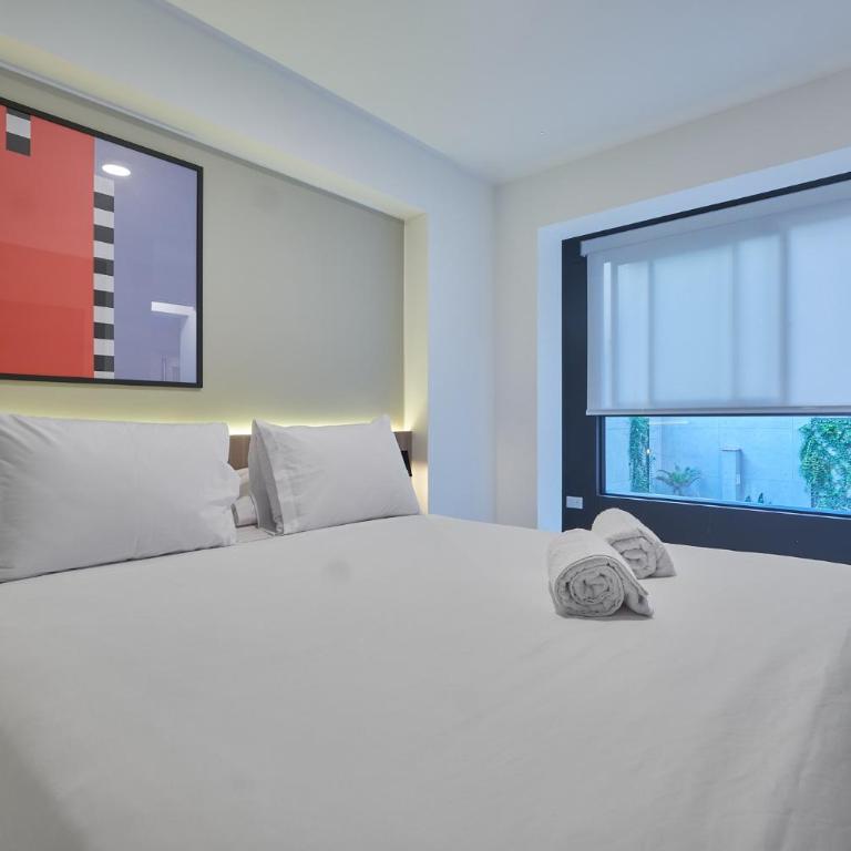 Amador Merino Reyna 346 Residences by Geko - One-Bedroom Deluxe Apartment - 9