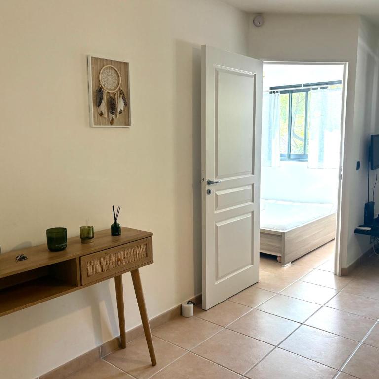 MNK - Appartement avec balcon et AC - 6 min du Port de Nice - Appartement 1 Chambre - 6