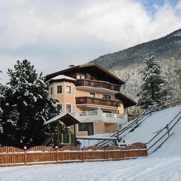 Ferienhaus Bergblick - Ferienhaus mit 11 Schlafzimmern - 2