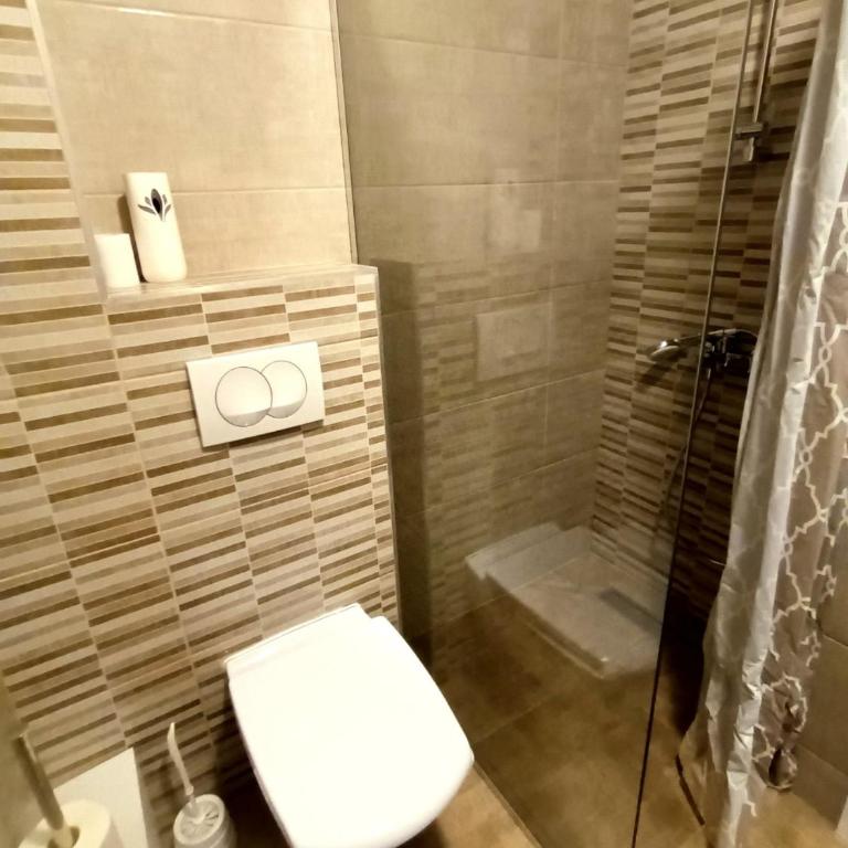 HUGO APARTMAN Green Hill Kompleks- u blizini Akva Parka - One-Bedroom Apartment - 42