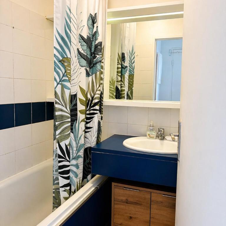 Studio cabine pied dans l eau climatisé, parking et wifi haut débit - Apartamento - 8