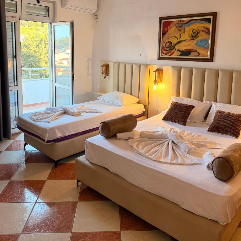 Wiena Apartments - Standard Triple Room with Sea View - 2
