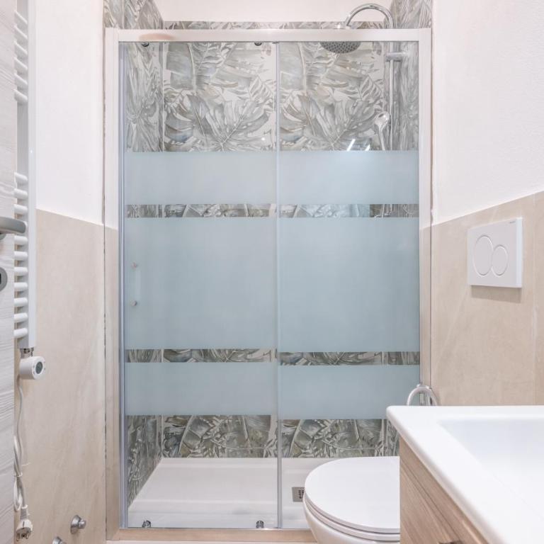 Rentwin-Bright Home-Pisa Airport - Two-Bedroom Apartment - 10