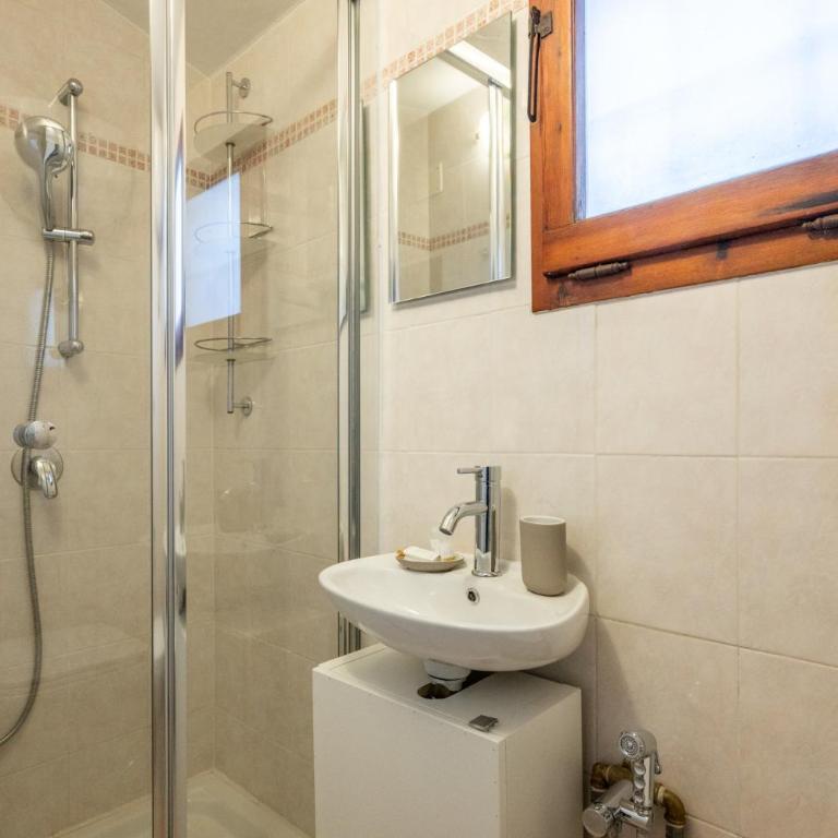 Rentwin-Bright Home-Pisa Airport - Two-Bedroom Apartment - 25
