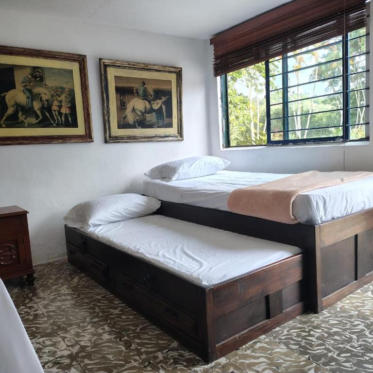 El Rincón Campestre, 2 piscinas y privacidad - Three-Bedroom House - 23