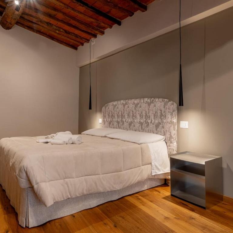 Loft in the heart of Lucca - Two-Bedroom Apartment - 19