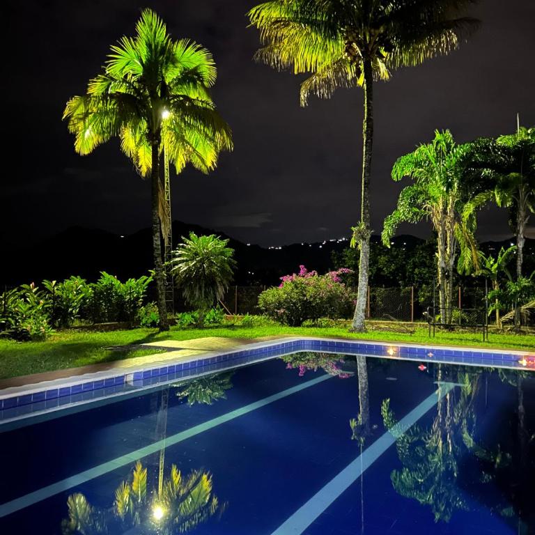 El Rincón Campestre, 2 piscinas y privacidad - Three-Bedroom House - 32