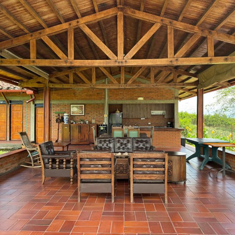 El Rincón Campestre, 2 piscinas y privacidad - Three-Bedroom House - 31