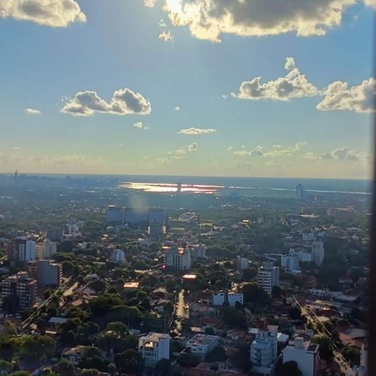Luxury en el Piso 41 el Edificio más alto del País - Apartamento de 1 dormitorio - 4