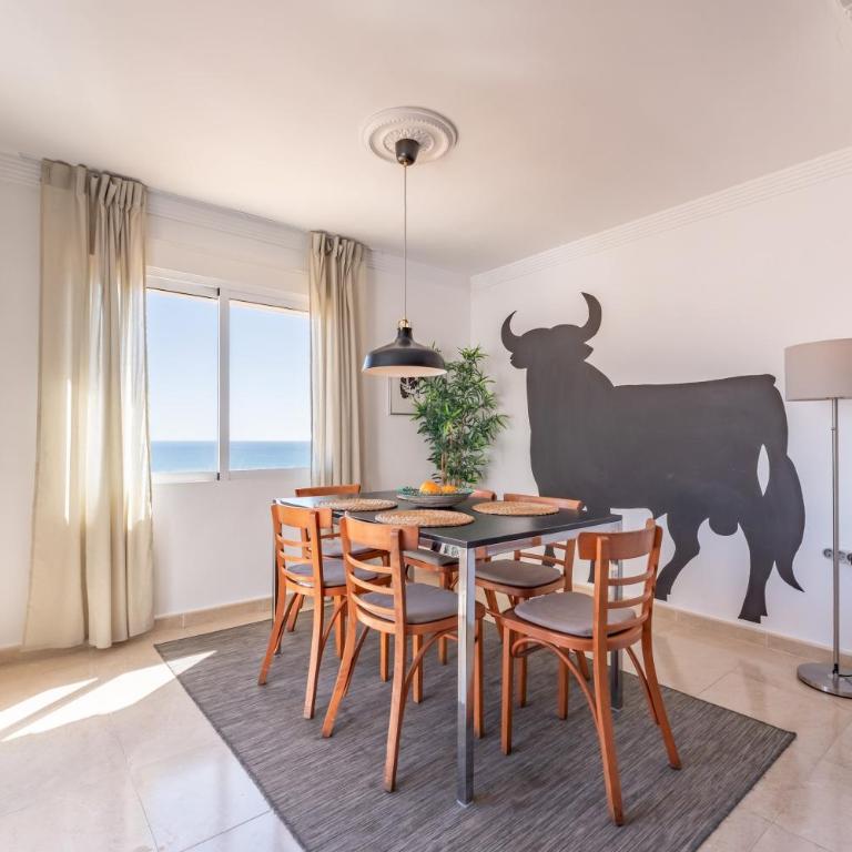 3 Bed with Panoramic Sea views - Pass the Keys - Apartamento - 1