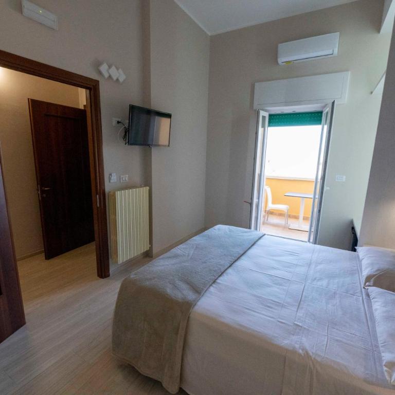 Teresita - Guest House - Standard Queen Room - 11