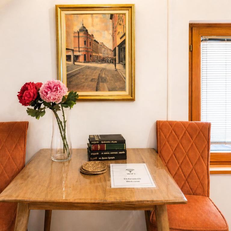 Airport Studio Loft - Galleria - One-Bedroom Apartment - 22