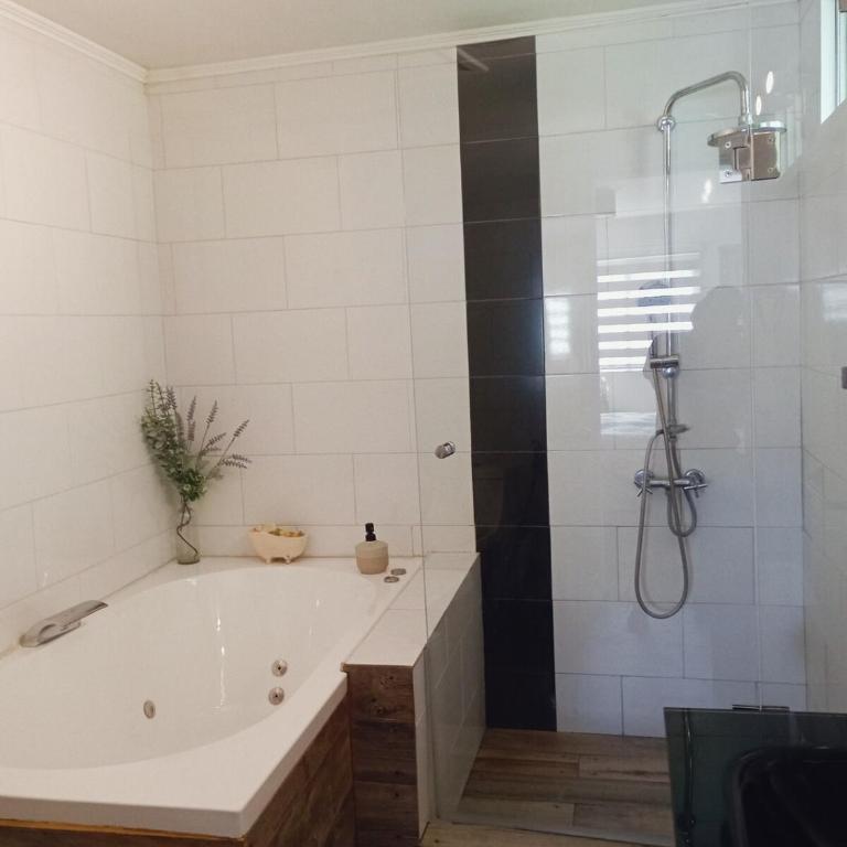 tu alojamiento Etchegaray - Two-Bedroom House - 20