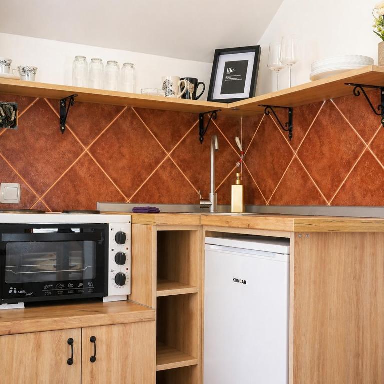 Airport Studio Loft - Galleria - One-Bedroom Apartment - 21