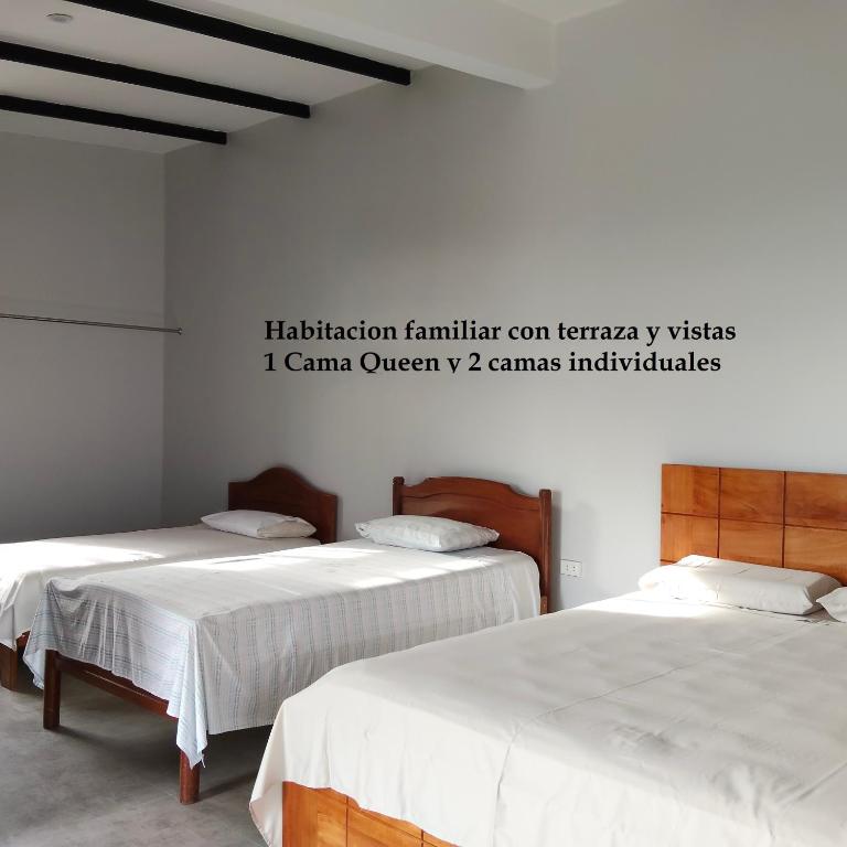 Alojamiento Familiar Custodia - Habitación Cuádruple con terraza - 5