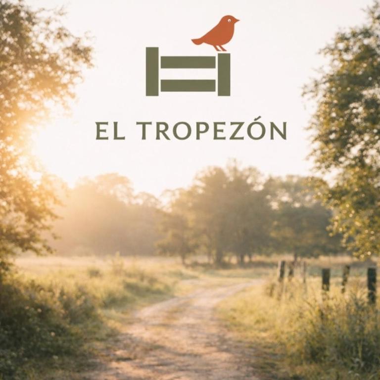 El Tropezón - Three-Bedroom House - 48