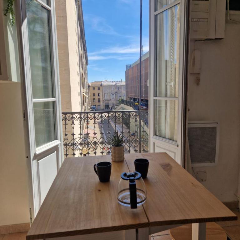 Studio Avignon Centre avec balcon - Idéal Festival - Apartment mit 1 Schlafzimmer - 5